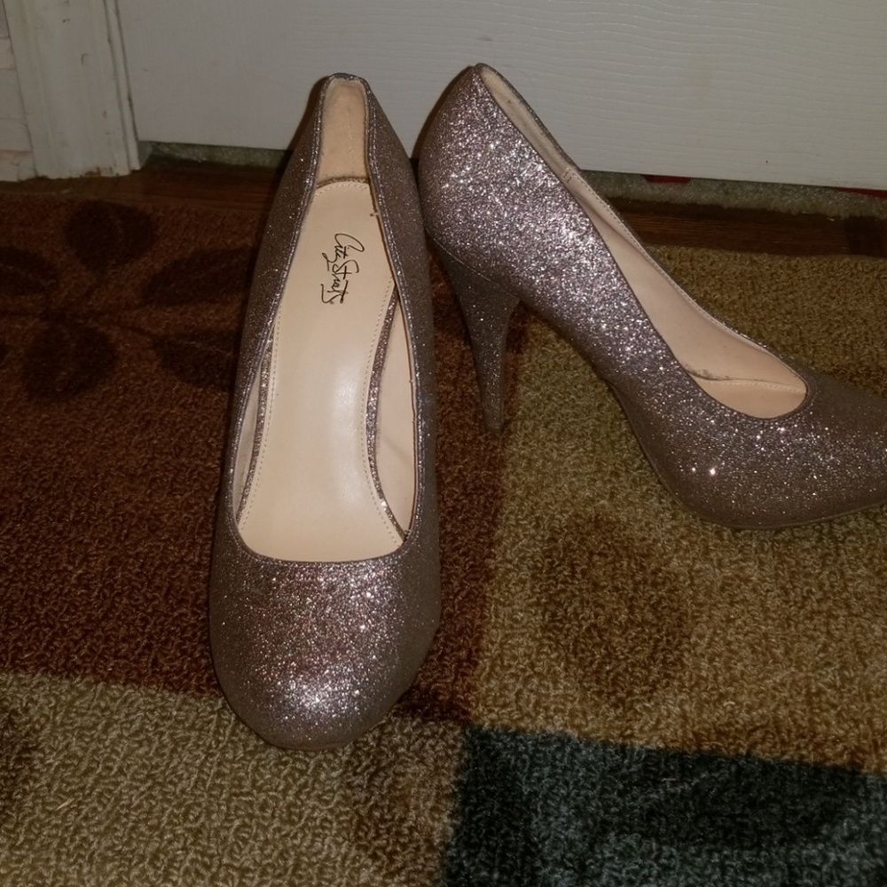 City Streets glitter pumps